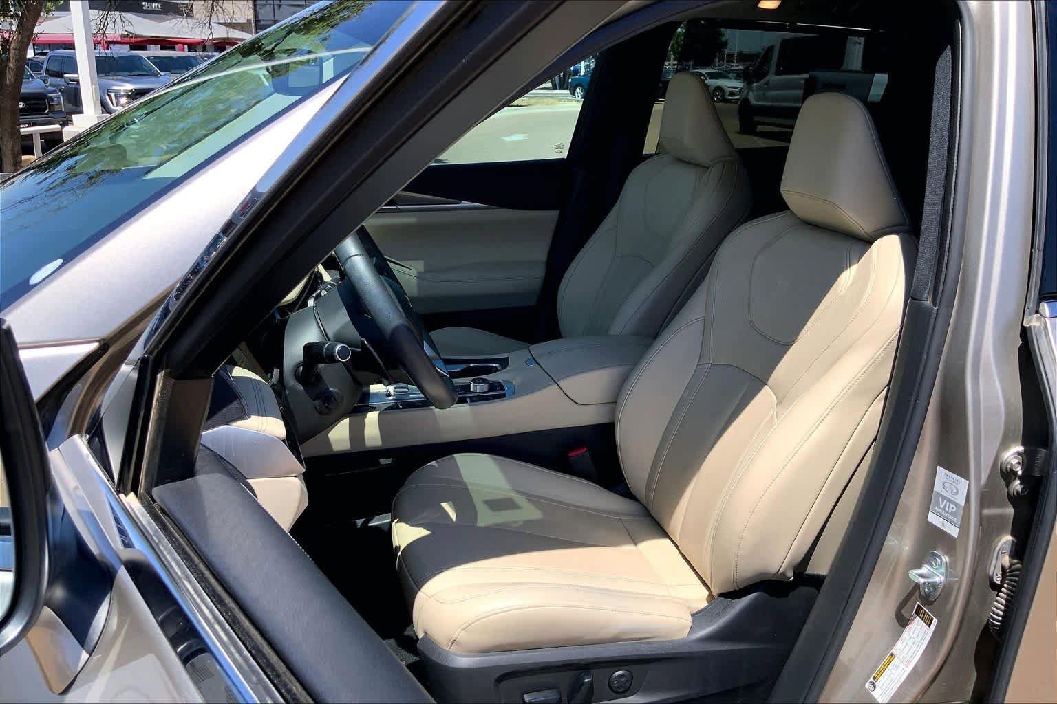Used 2022 INFINITI QX60 Luxe w/ Cargo Package AWD/4WD image 8
