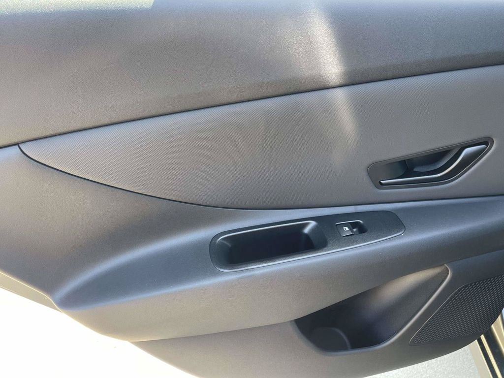 New 2026 Hyundai Elantra SEL Sport FWD image 13