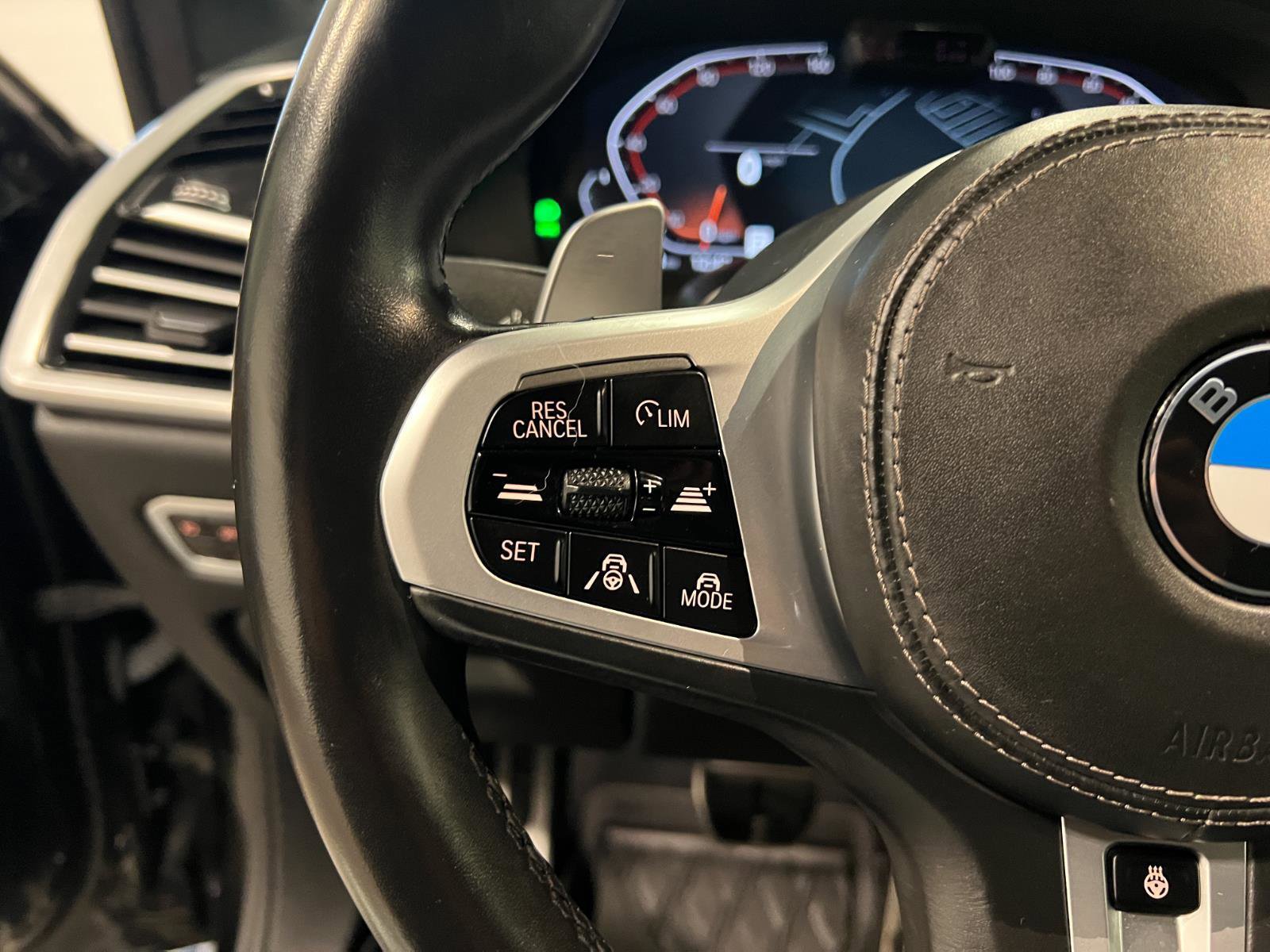 Used 2021 BMW X7 xDrive40i w/ M Sport Package image 13