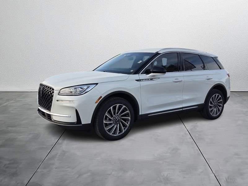 Used 2023 Lincoln Corsair Reserve image 2