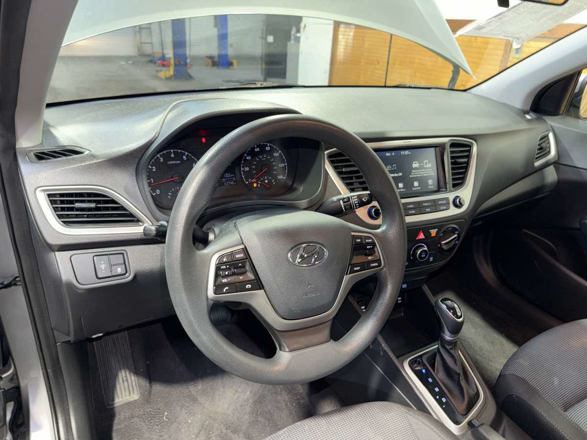 Used 2021 Hyundai Accent SEL w/ Cargo Package FWD image 18