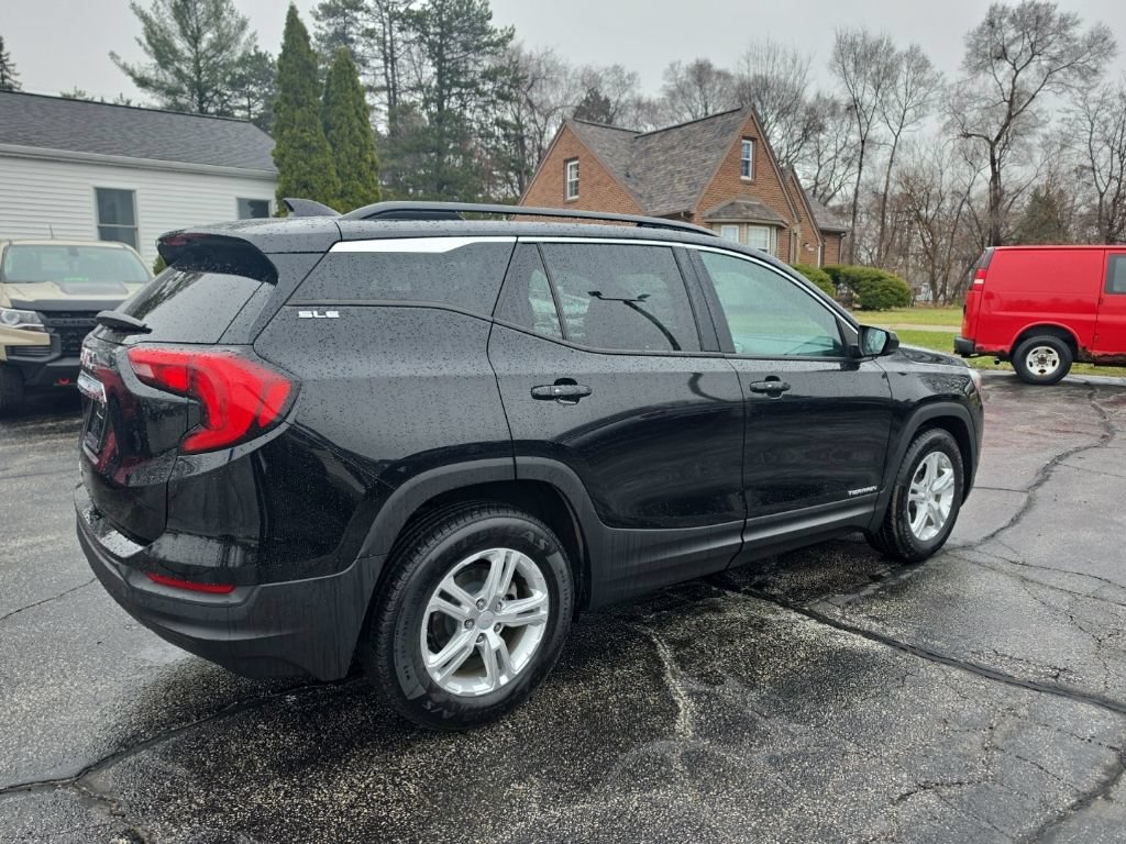 Used 2018 GMC Terrain SLE w/ Driver Convenience Package FWD image 5
