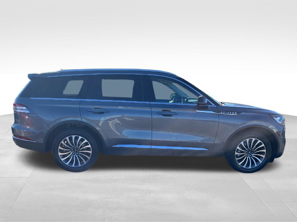 Used 2024 Lincoln Aviator AWD w/ Premium Package image 6