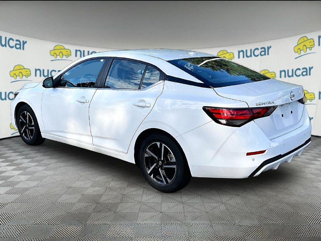 Used 2024 Nissan Sentra SV FWD image 5