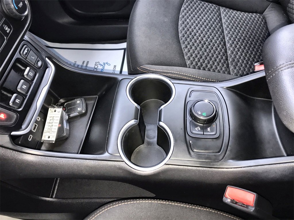 Used 2020 GMC Terrain SLE image 20