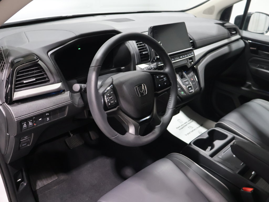 Used 2026 Honda Odyssey Touring image 17
