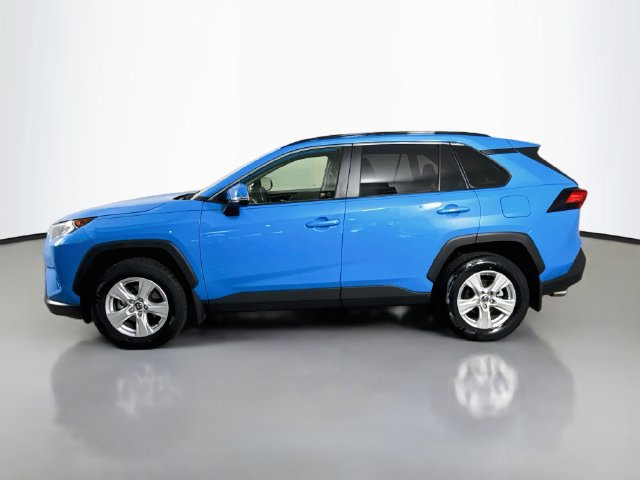 Used 2019 Toyota RAV4 XLE w/ Convenience Package FWD image 6
