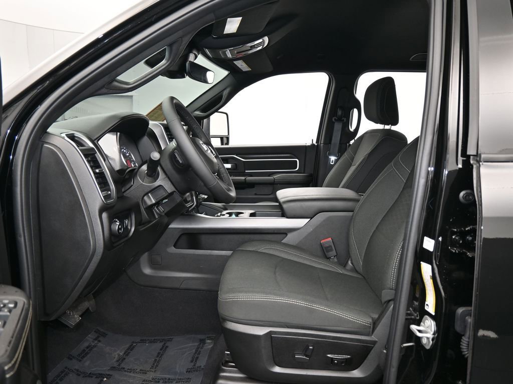 Used 2026 RAM 2500 Big Horn AWD/4WD image 11