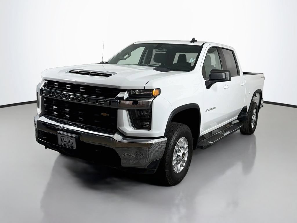 Used 2022 Chevrolet Silverado 2500 LT AWD/4WD image 3