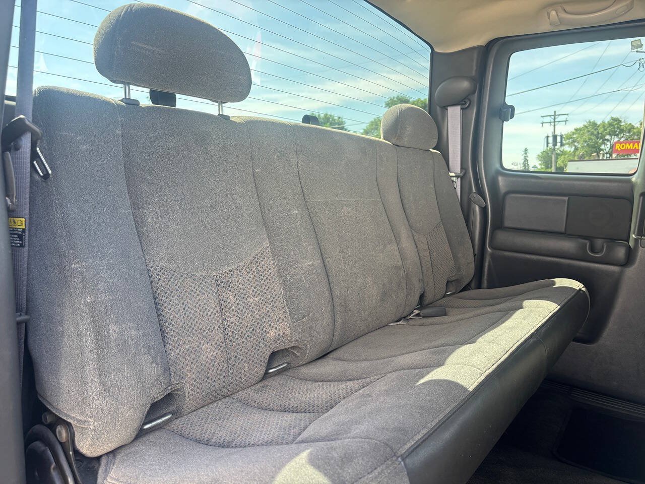 Used 2005 Chevrolet Silverado 2500 LS AWD/4WD image 25