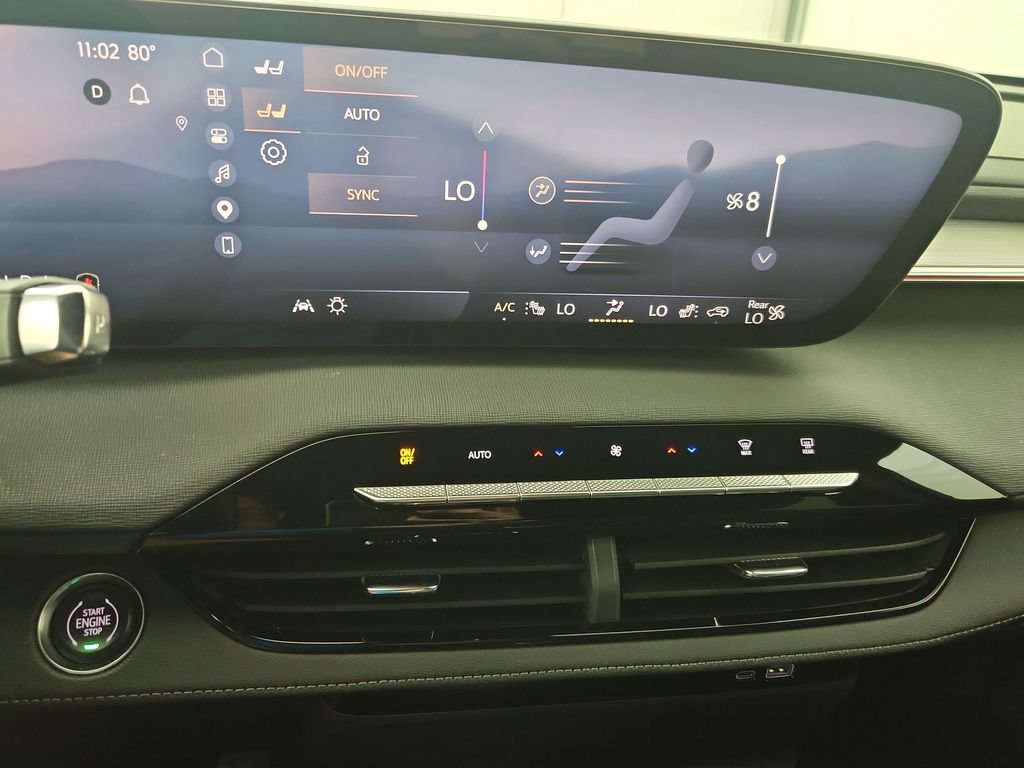 Used 2025 Buick Enclave Preferred FWD image 29