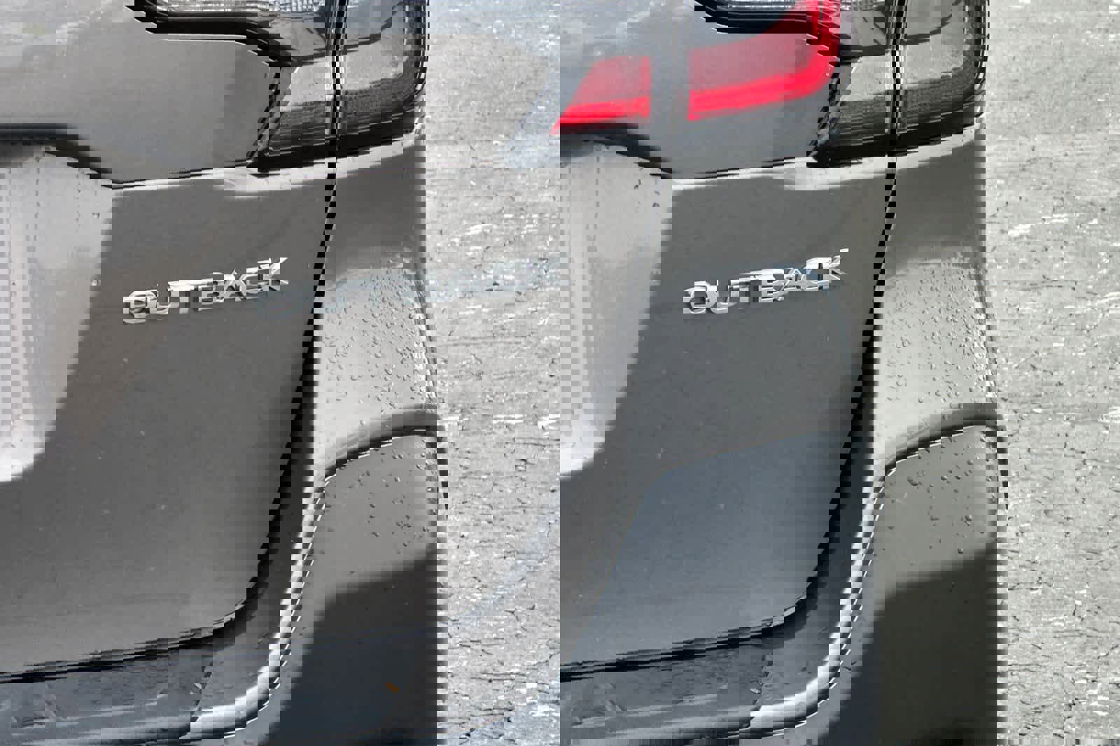 Used 2021 Subaru Outback Limited image 33