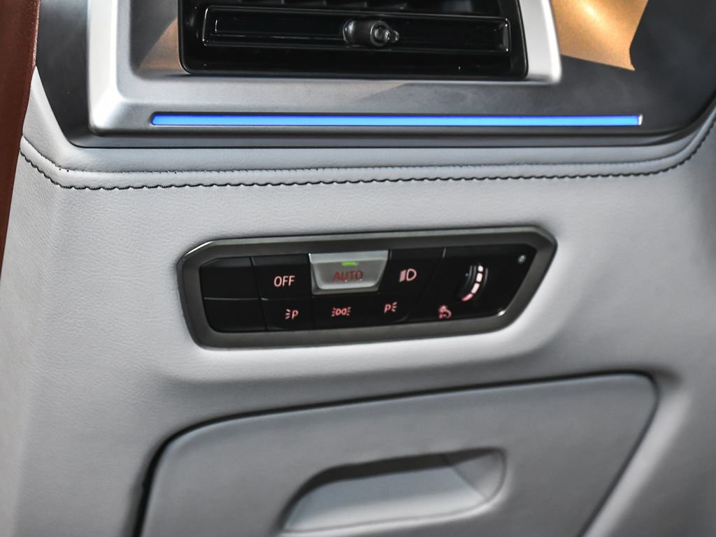 Used 2023 BMW XM AWD/4WD image 23