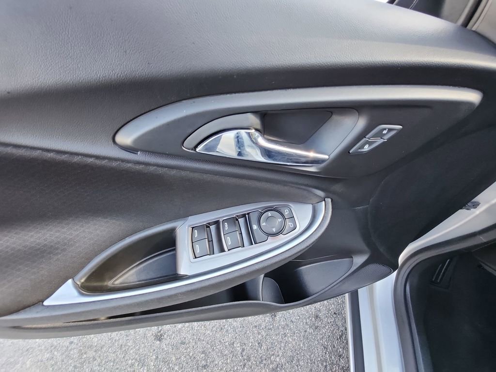 Certified 2021 Chevrolet Malibu LT image 27