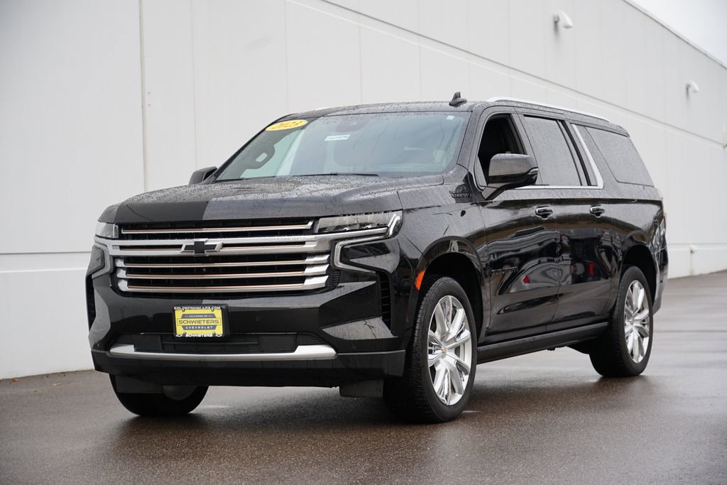 Used 2023 Chevrolet Suburban High Country w/ Premium Package image 7