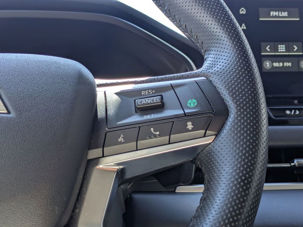 Used 2025 Mitsubishi Outlander SE AWD/4WD image 24
