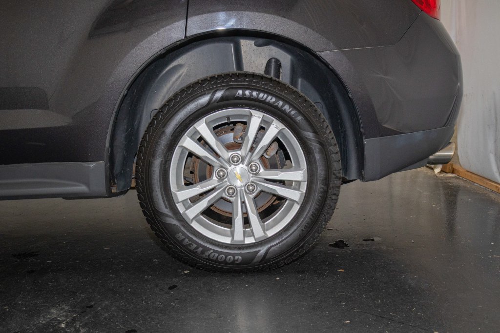 Used 2013 Chevrolet Equinox LT w/ Driver Convenience Package AWD/4WD image 9