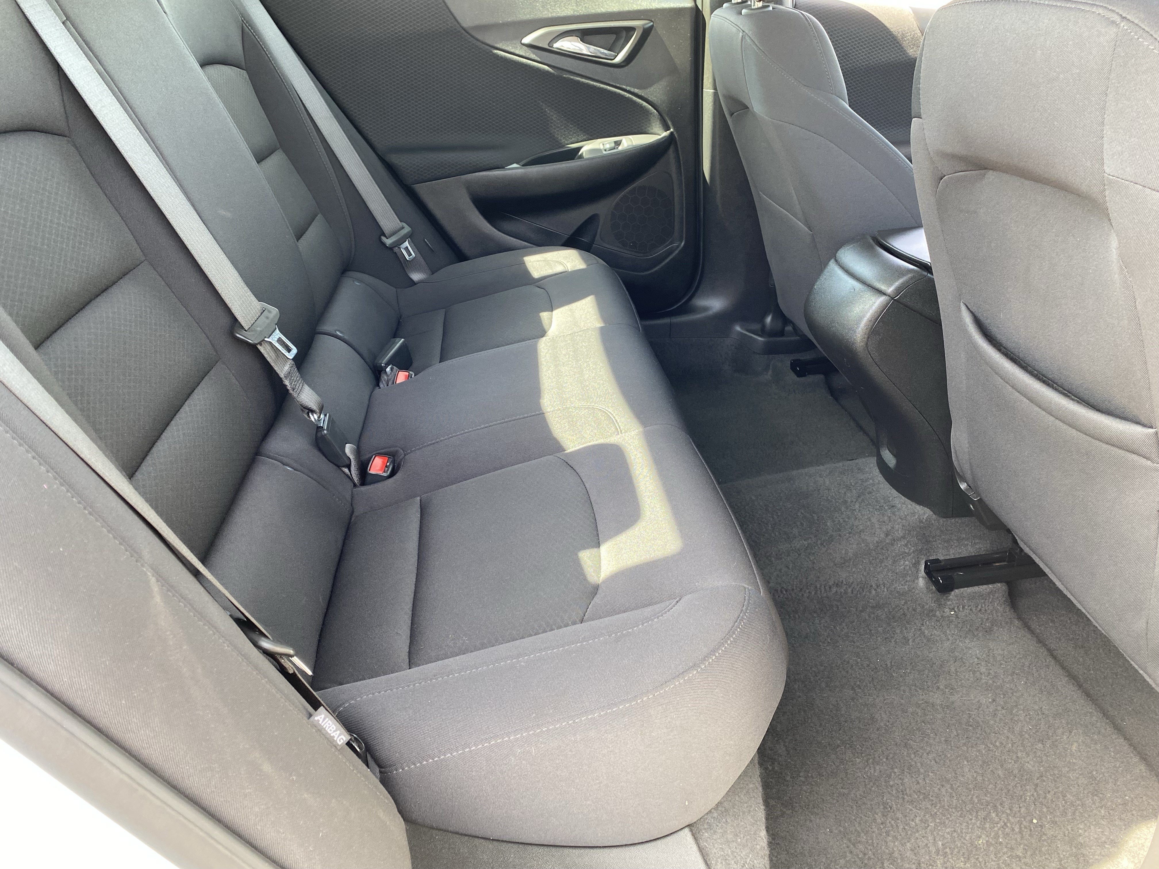 Used 2025 Chevrolet Malibu LS FWD image 14