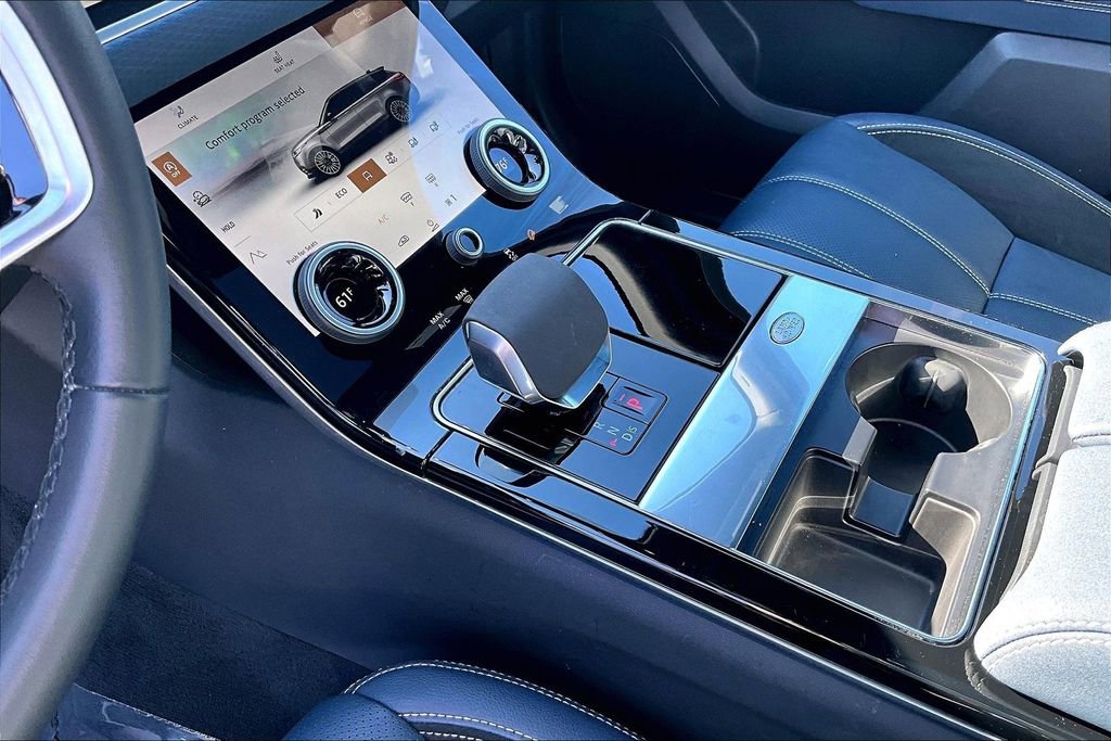 Certified 2023 Land Rover Range Rover Velar R-Dynamic S image 16