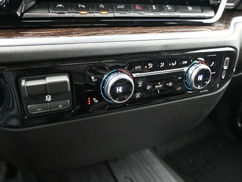 New 2026 GMC Sierra 1500 SLE AWD/4WD image 17