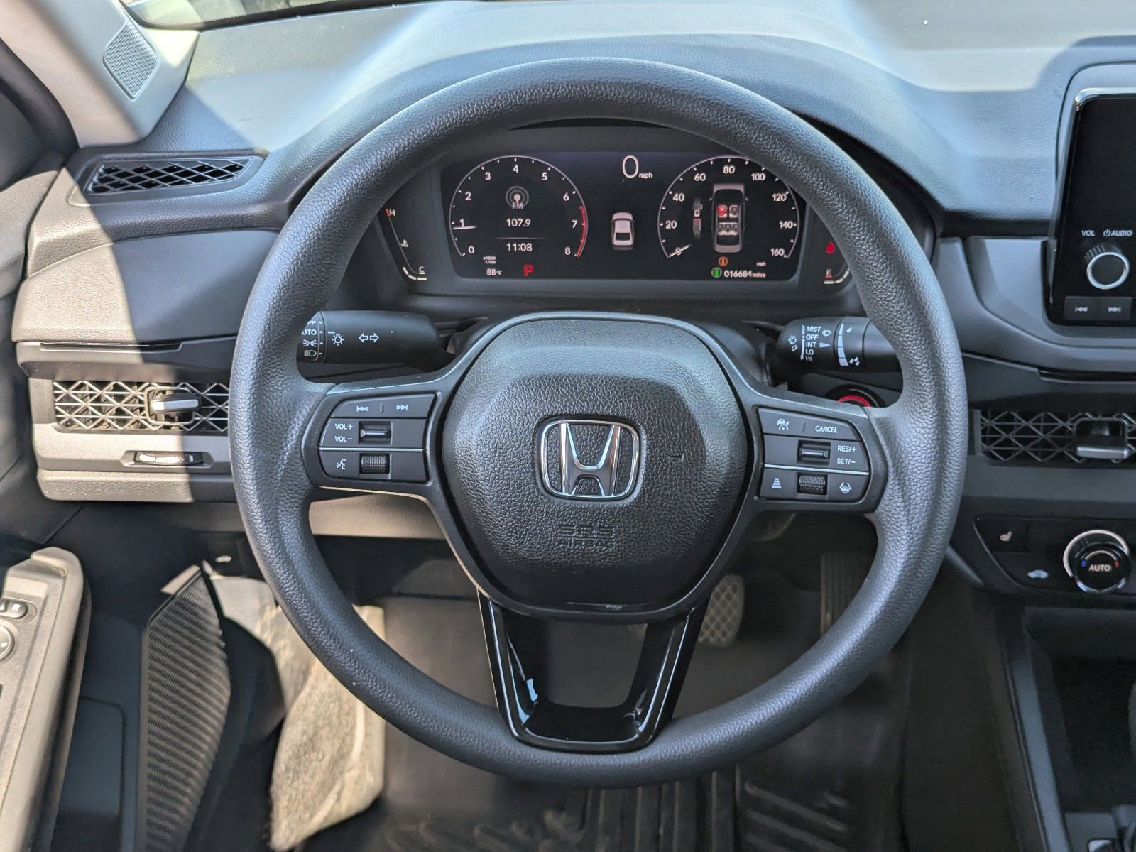 Used 2025 Honda Accord SE image 19