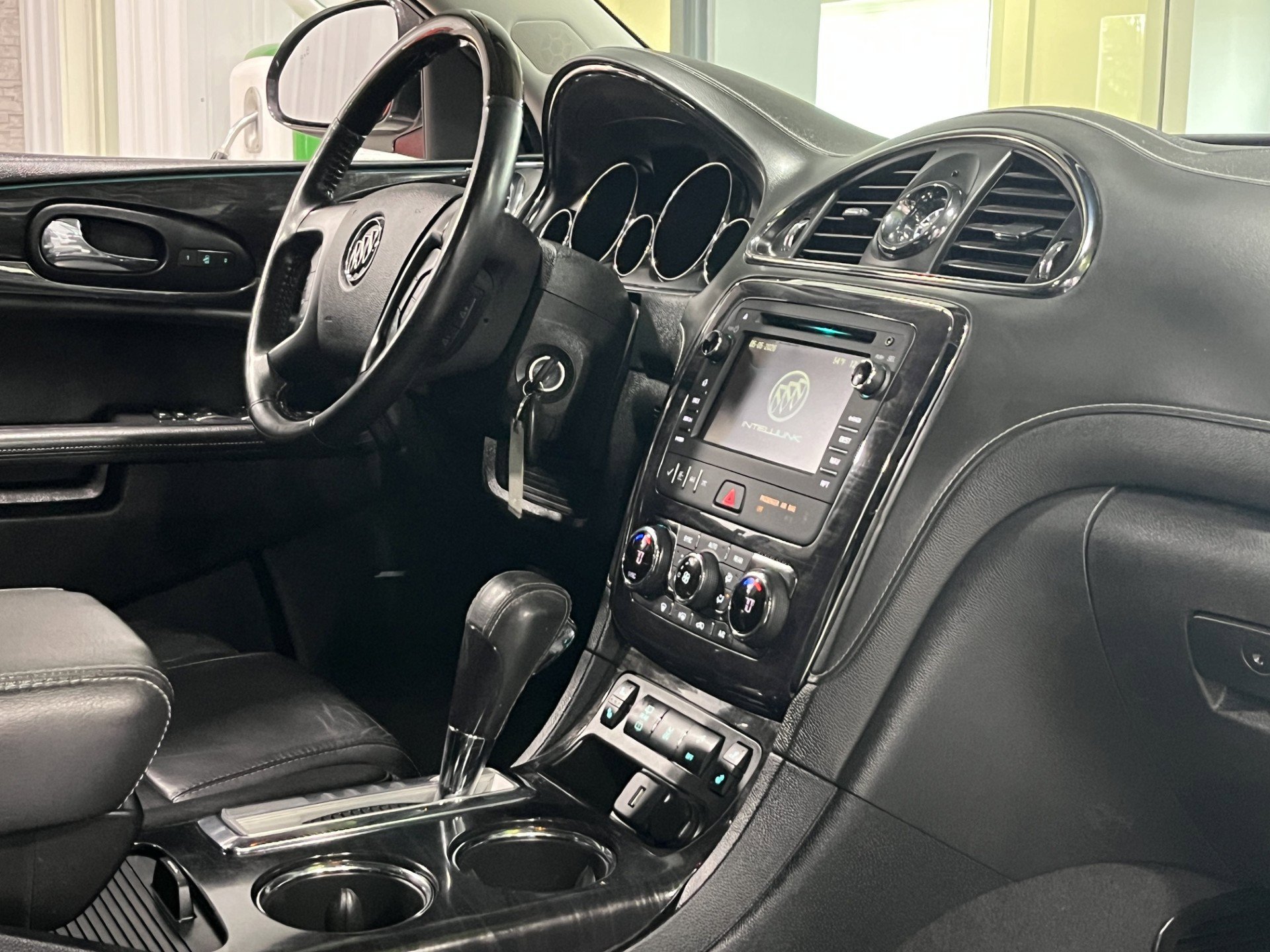 Used 2016 Buick Enclave Leather AWD/4WD image 8