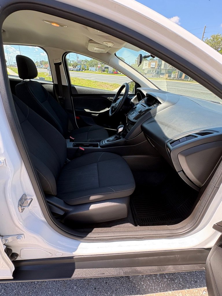 Used 2016 Ford Focus S FWD image 4
