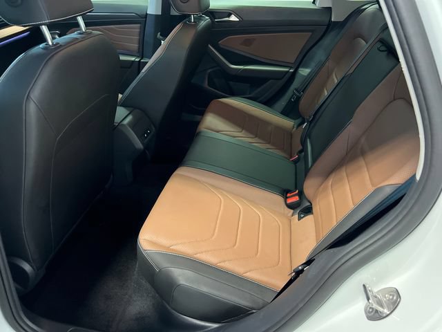 Certified 2025 Volkswagen Jetta SEL FWD image 16