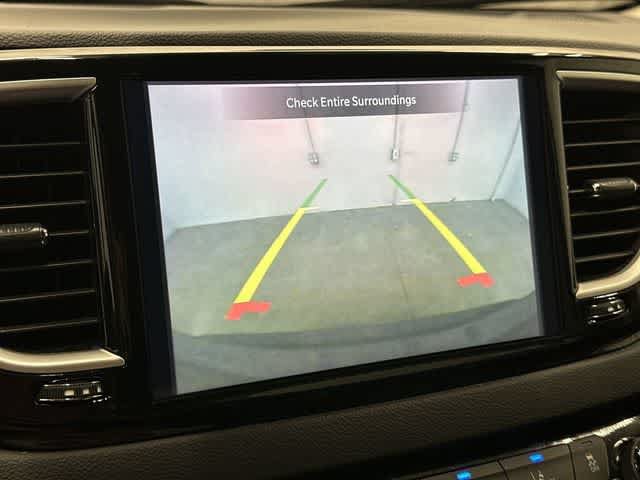 Used 2024 Chrysler Pacifica Touring-L FWD image 23