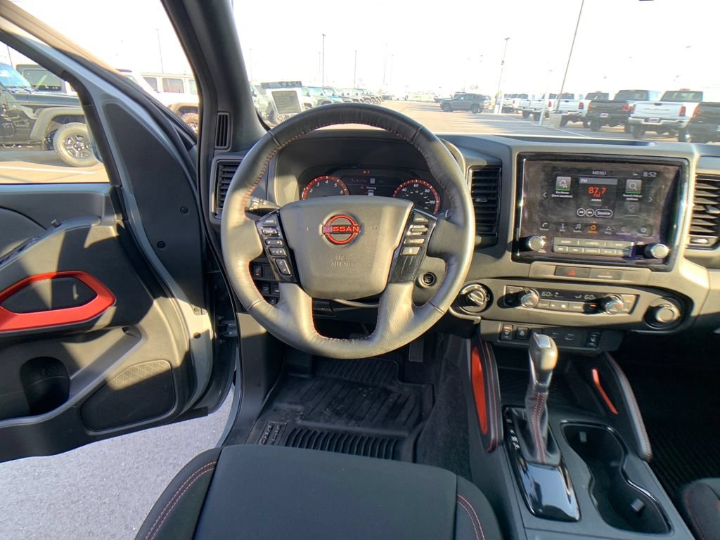 Used 2023 Nissan Frontier PRO-4X w/ Pro Convenience Package AWD/4WD image 15