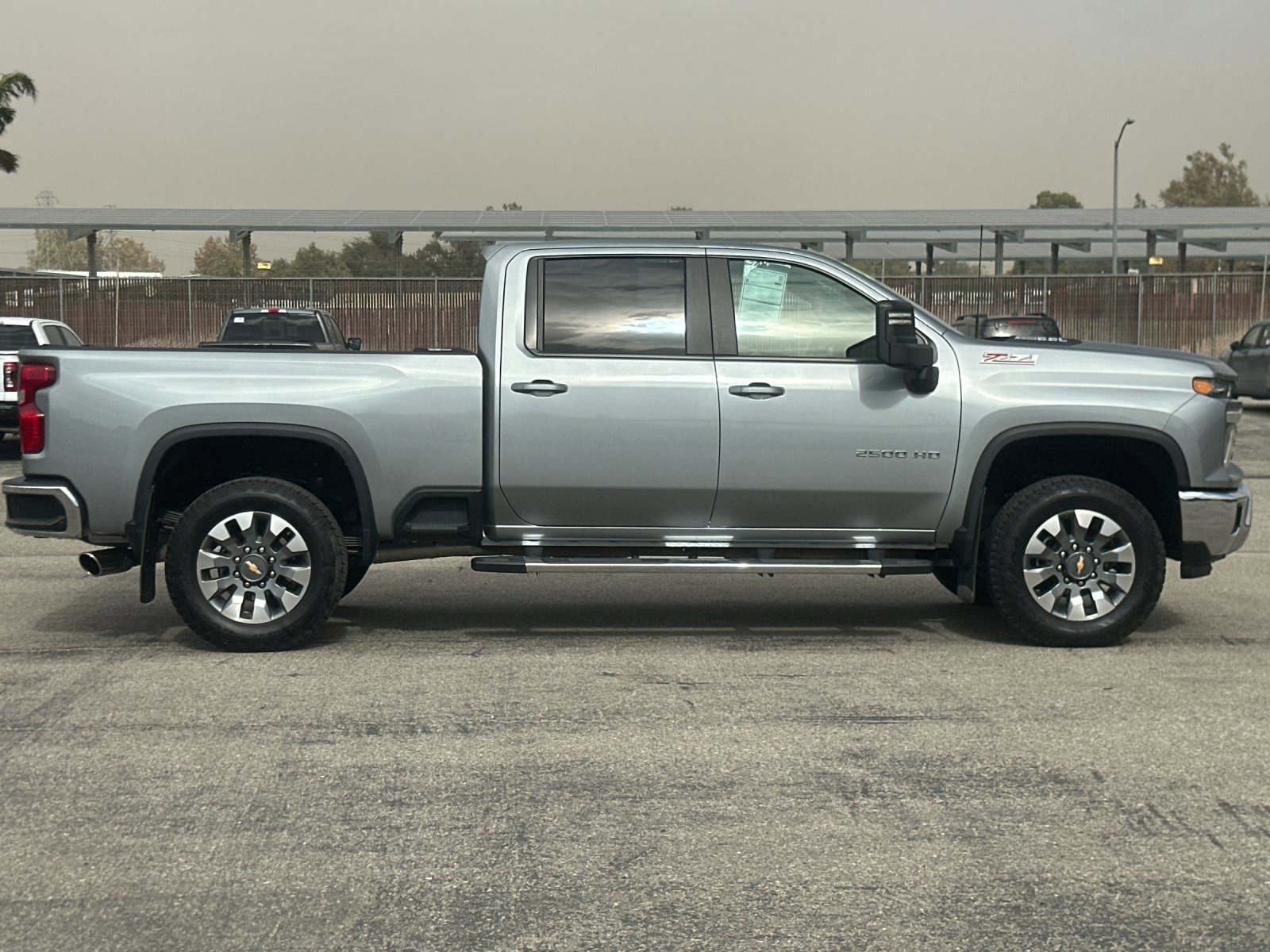 Used 2024 Chevrolet Silverado 2500 LT image 3