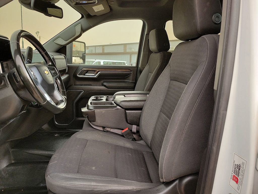 Used 2024 Chevrolet Silverado 2500 LT w/ Convenience Package image 19