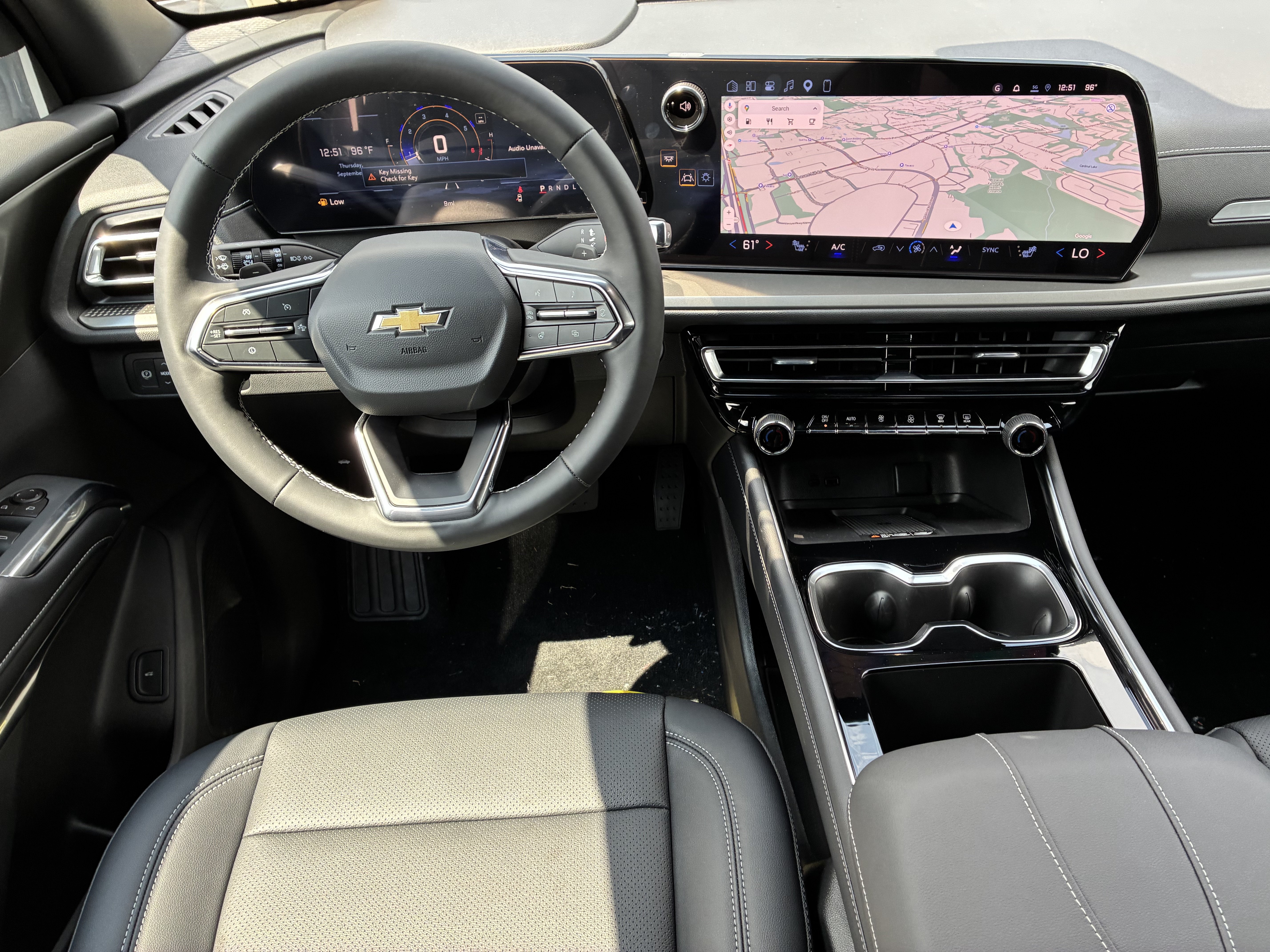 New 2027 Chevrolet Traverse LT w/ Driver Confidence Package FWD image 21