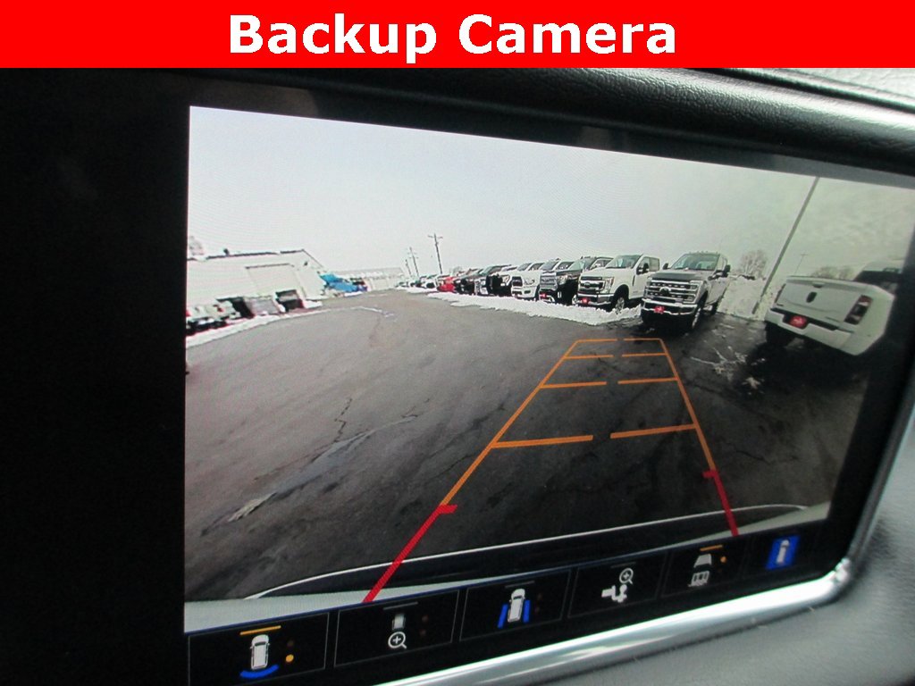 Used 2022 GMC Yukon XL Denali image 16