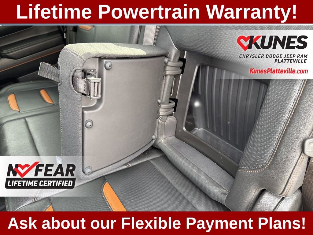 Used 2024 GMC Sierra 1500 AT4 w/ Technology Package image 40
