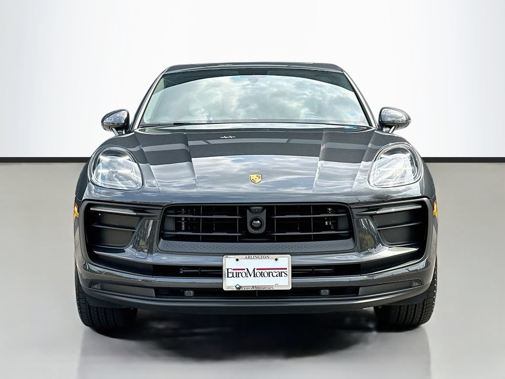 New 2026 Porsche Macan AWD/4WD image 6