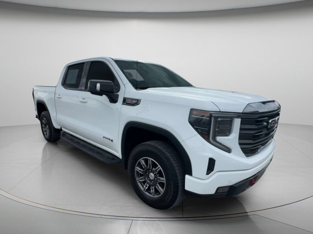 Used 2024 GMC Sierra 1500 AT4 w/ Technology Package AWD/4WD image 2