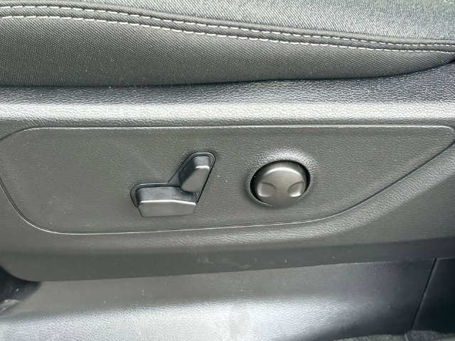 New 2027 RAM 1500 4x4 Crew Cab image 23