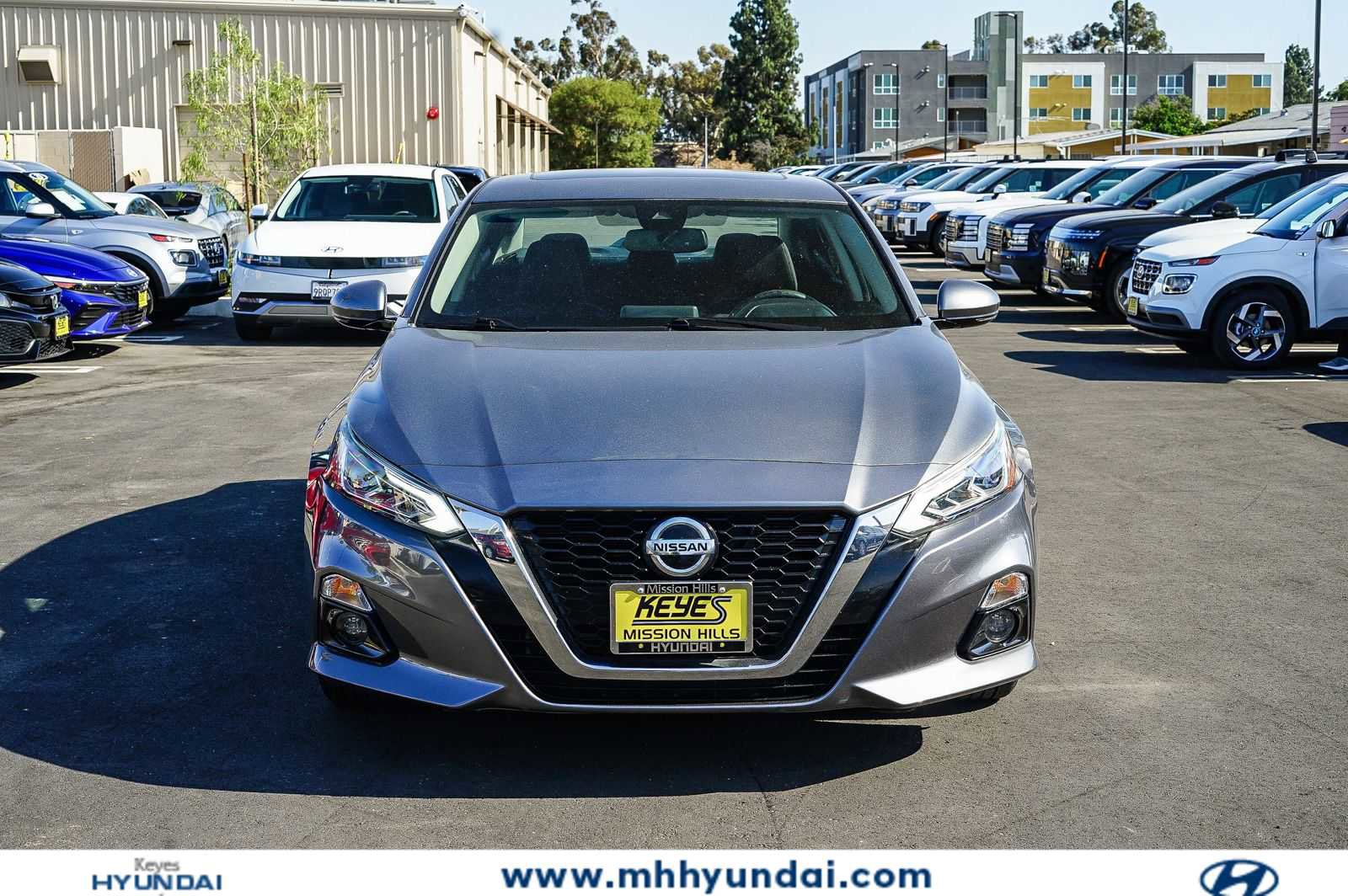 Used 2019 Nissan Altima 2.5 SV FWD image 6