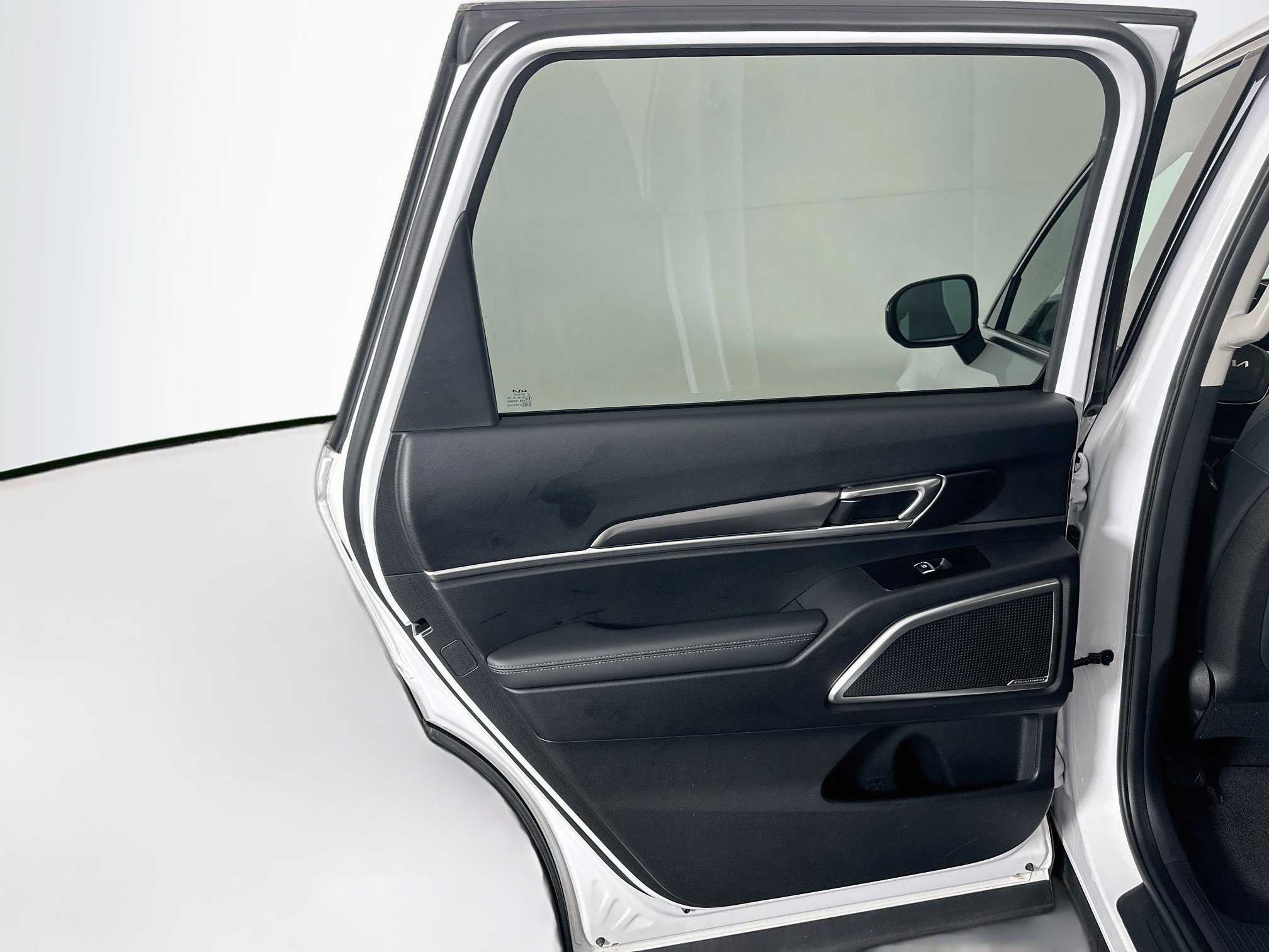 Used 2024 Kia Telluride LX FWD image 26