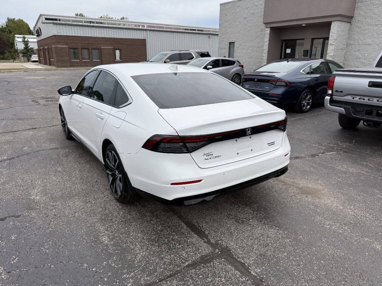 Used 2026 Honda Accord Touring image 7
