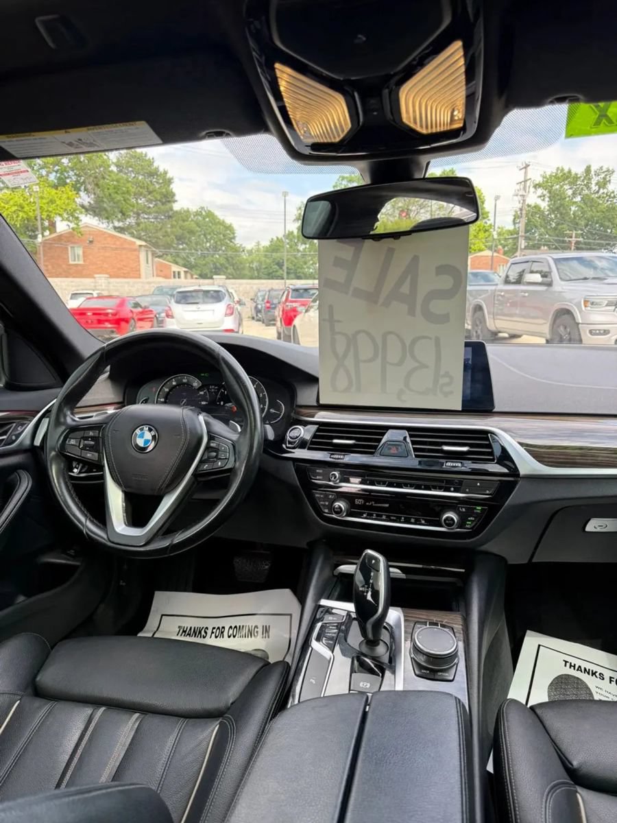 Used 2018 BMW 530i RWD image 12