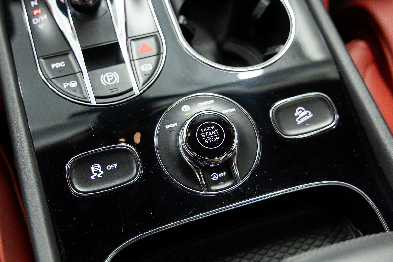 Used 2022 Bentley Bentayga image 37