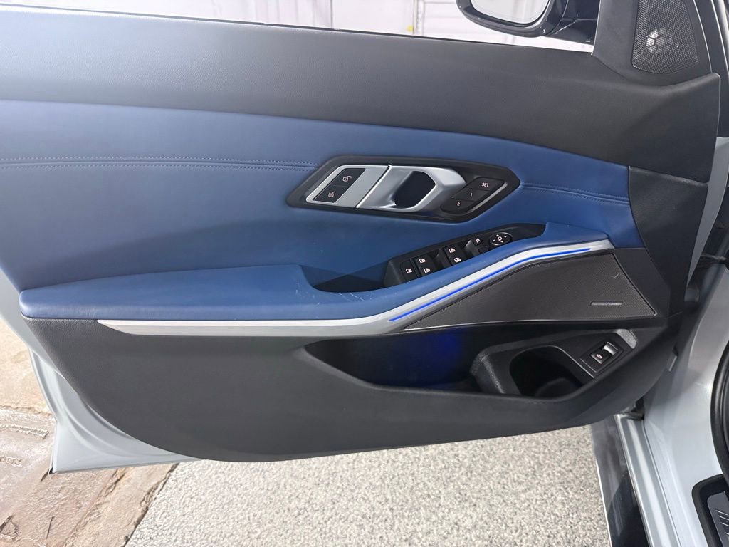 Used 2022 BMW M3 w/ Executive Package RWD image 25