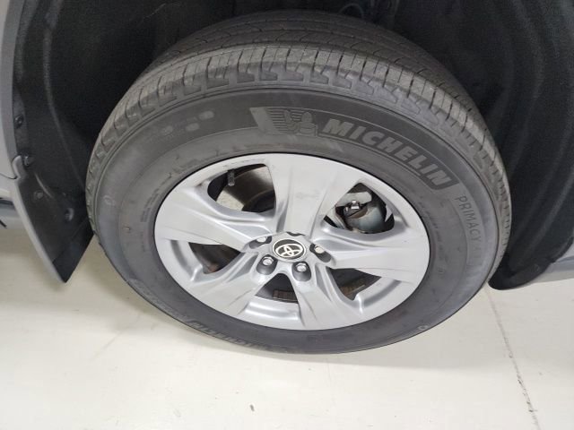 Used 2024 Toyota RAV4 XLE w/ Convenience Package image 40