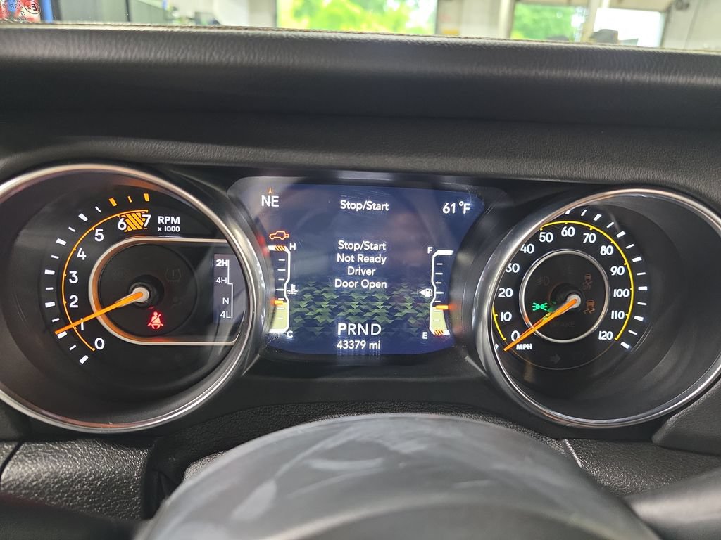 Used 2021 Jeep Wrangler Unlimited Sahara AWD/4WD image 18
