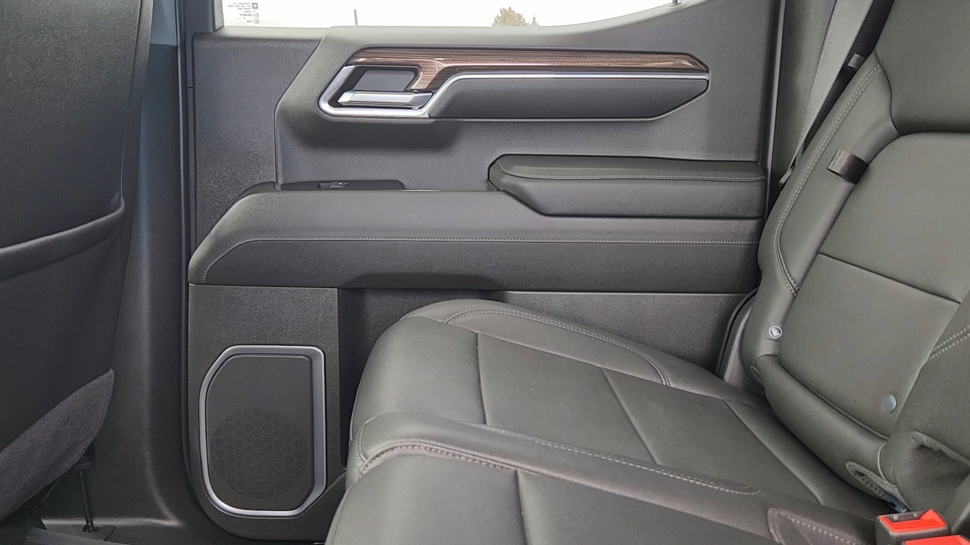 Used 2022 Chevrolet Silverado 1500 LT Trail Boss w/ LT Trail Boss Premium Package image 16