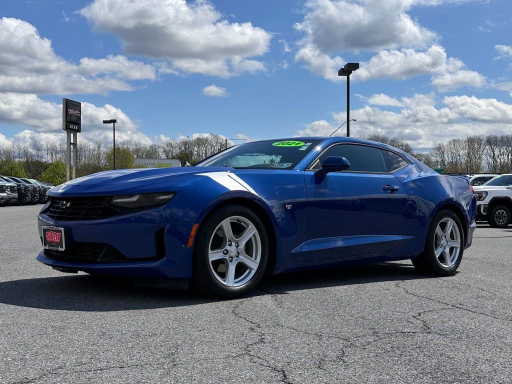 Certified 2021 Chevrolet Camaro LT RWD image 2
