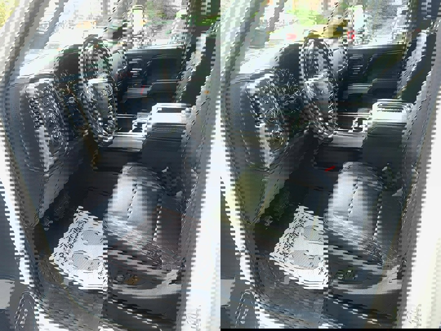 Used 2018 Chevrolet Silverado 2500 LTZ w/ Vortec Plus Package image 13