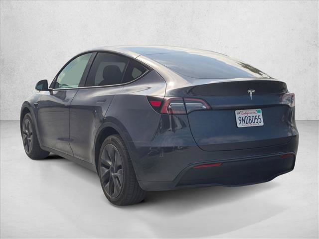 Used 2024 Tesla Model Y Long Range RWD image 7